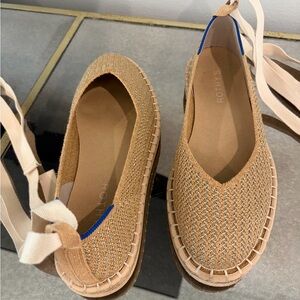Rothy's The Espadrille Flats Tan w Silver 7.5 Excellent